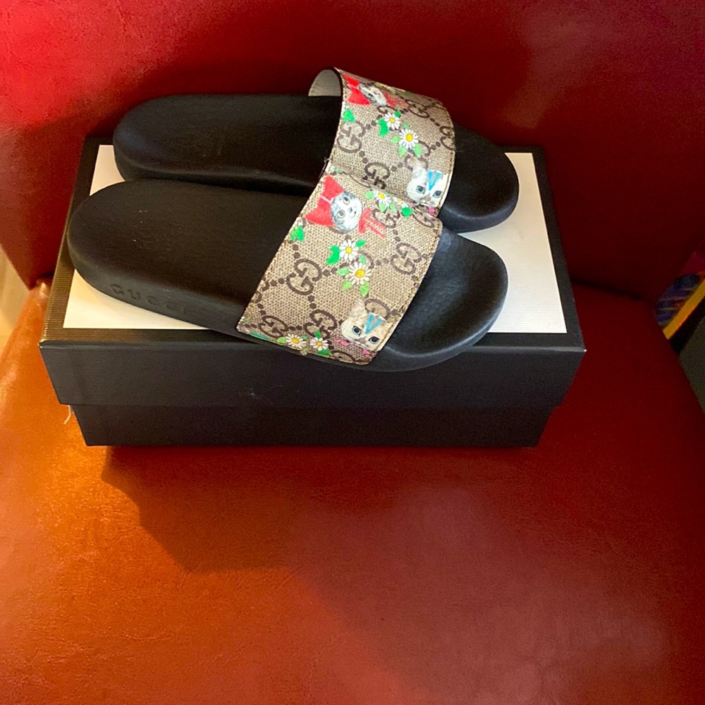 Gucci kids slides